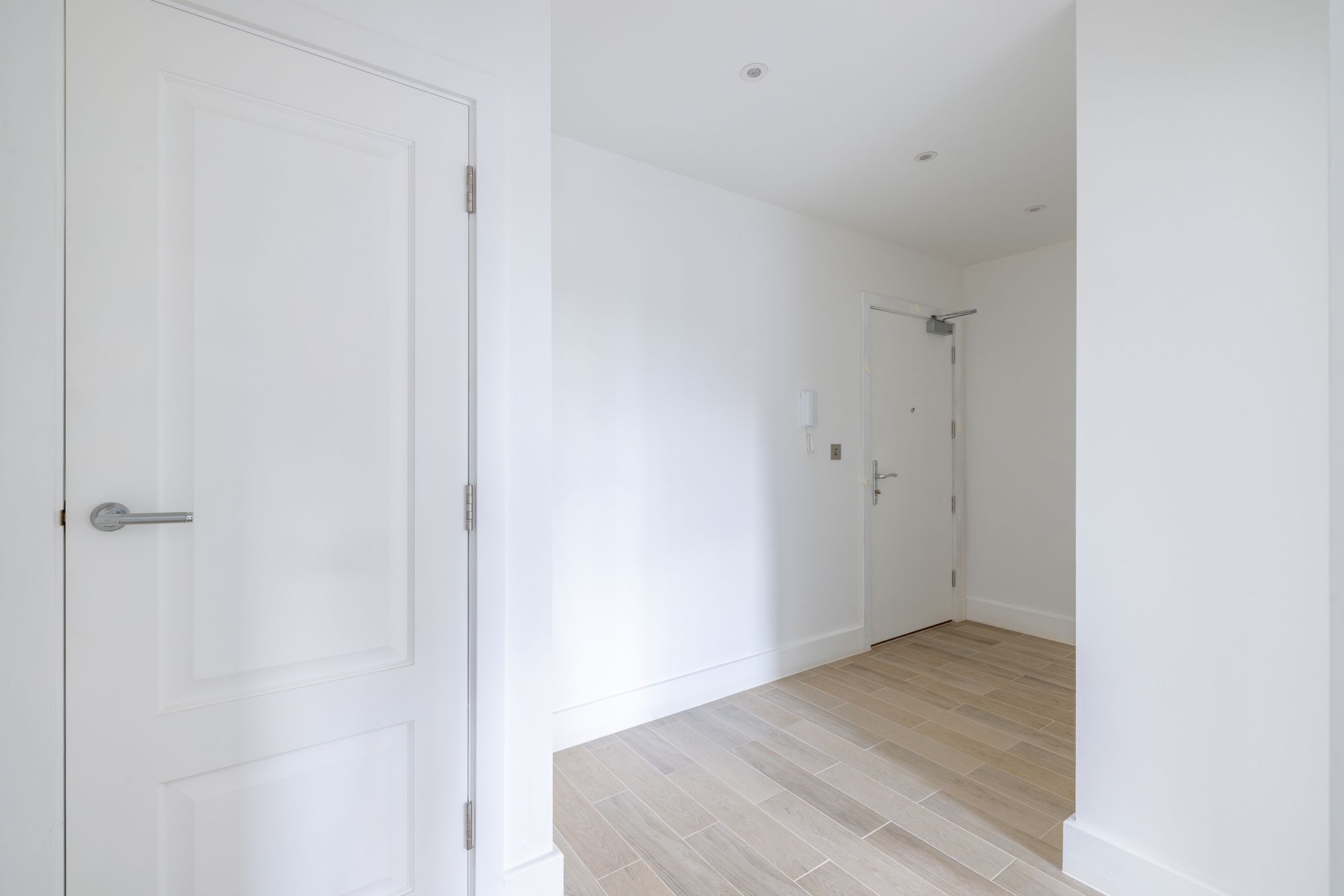 Flat Widmore Road in Greater London