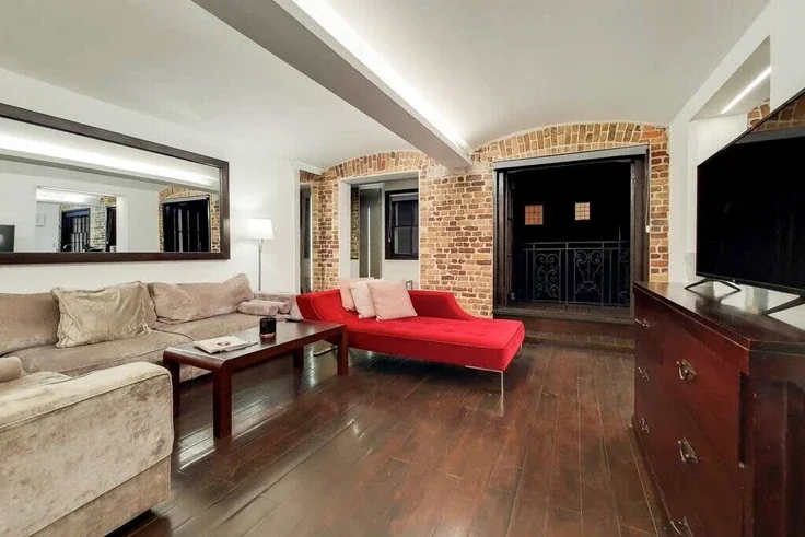 Flat Lyall Street in City of Westminster