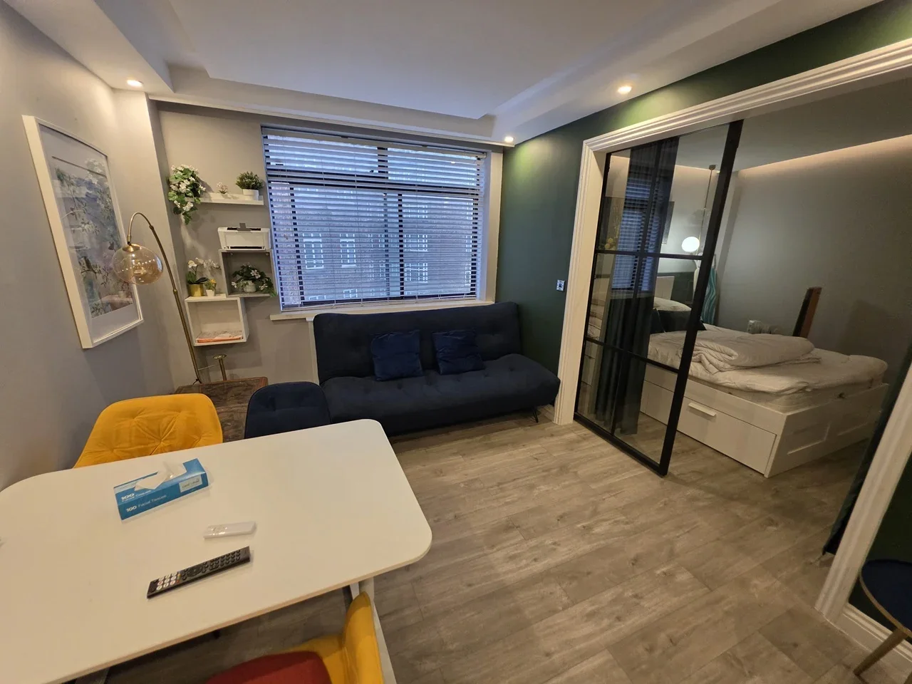 Flat Upper Berkeley Street in City of Westminster