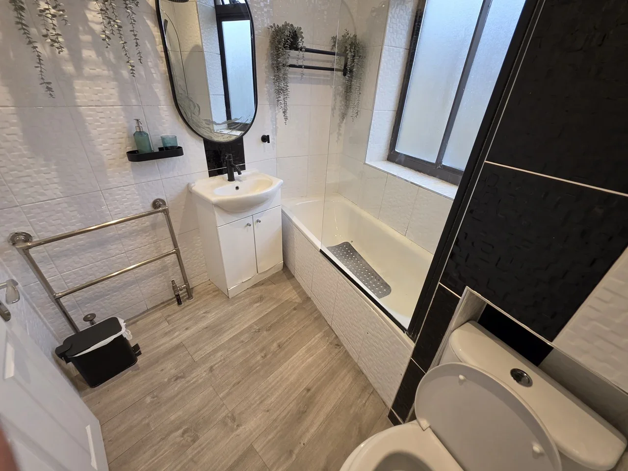 Flat Upper Berkeley Street in City of Westminster