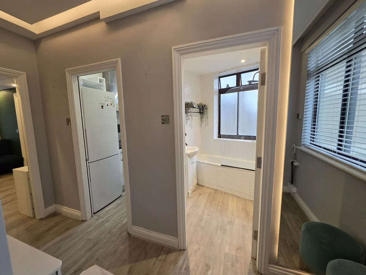 Flat Upper Berkeley Street in City of Westminster
