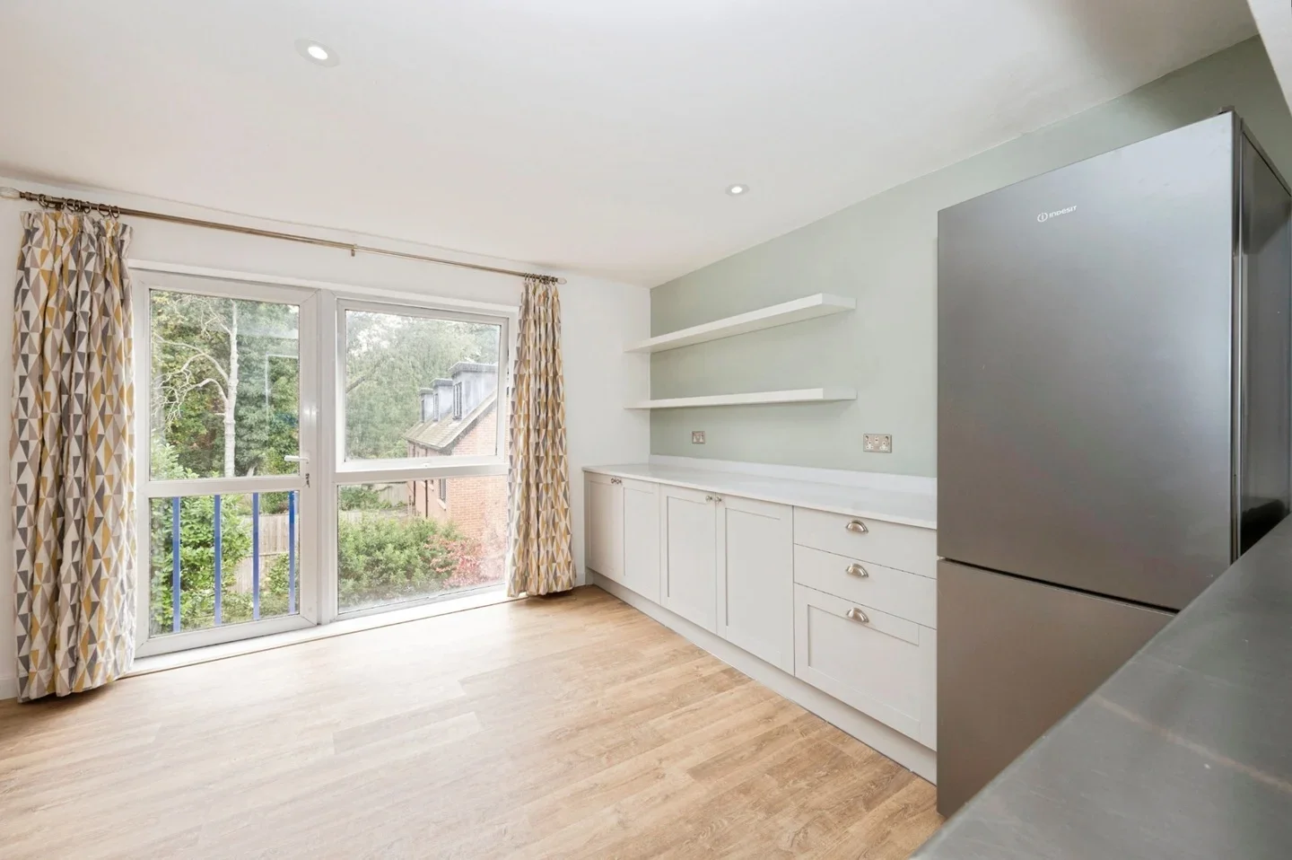 Flat Glenbuck Road in Greater London