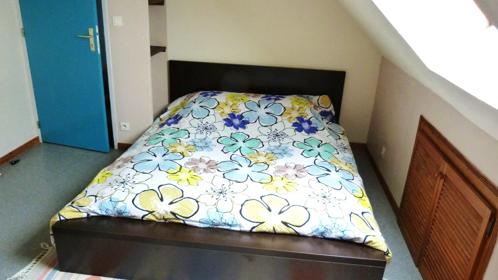 Room Rue du Mûrier in Veigné