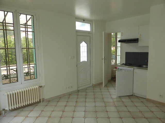 Flat Rue de l'Église in Gometz-le-Châtel
