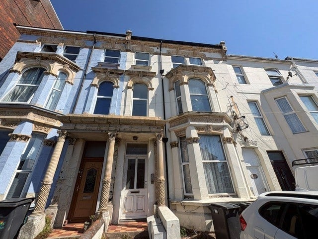 Flat Mount Pleasant Road in Hastings