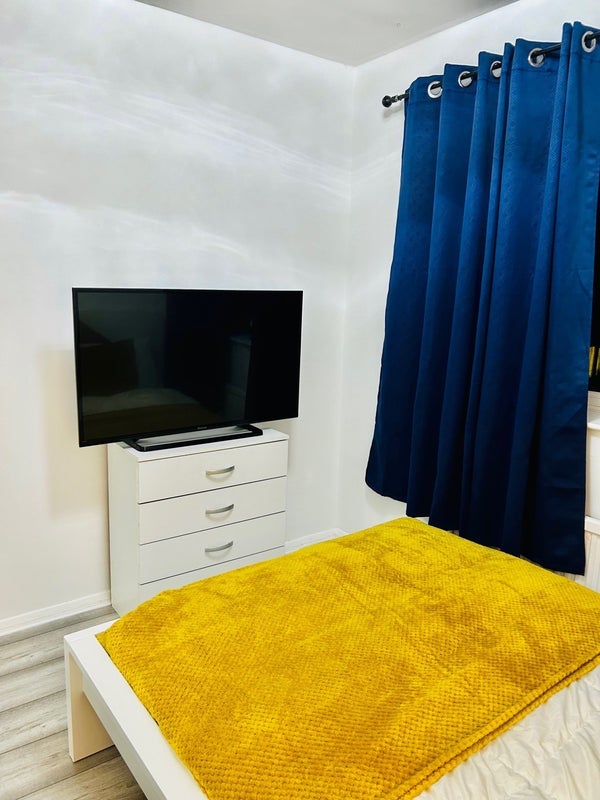 Room Fern Close in Shirebrook