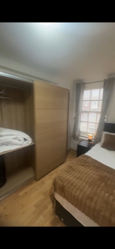 Room Park West Place in City of Westminster