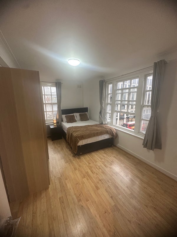 Room Park West Place in City of Westminster