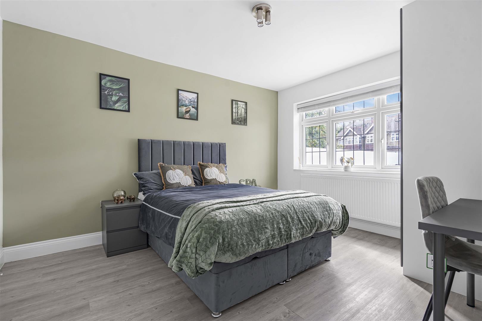Room Surbiton Road in Greater London