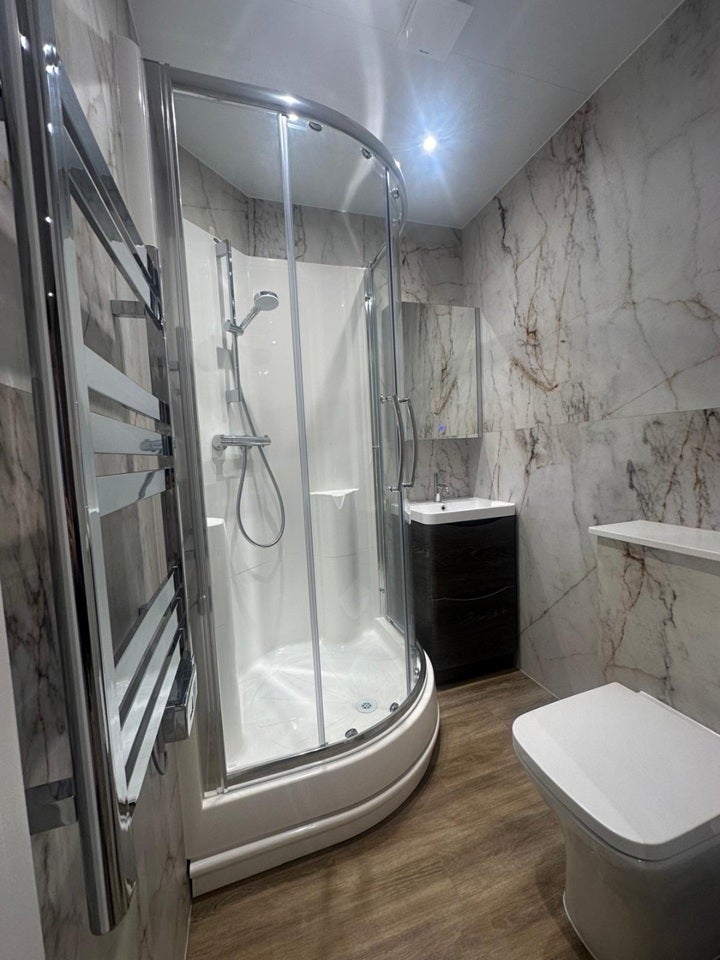 Flat Stanhope Road in Greater London
