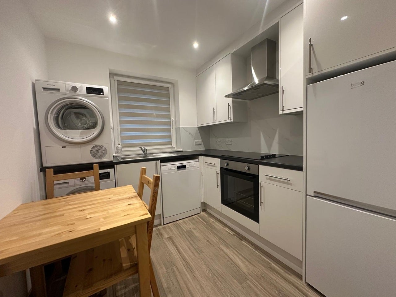 Flat Stanhope Road in Greater London