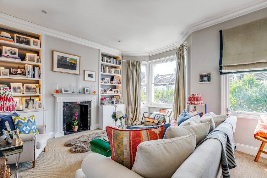 Flat Ethelden Road in Greater London