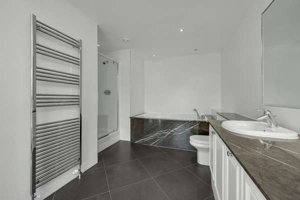 House Blackhills in Elmbridge