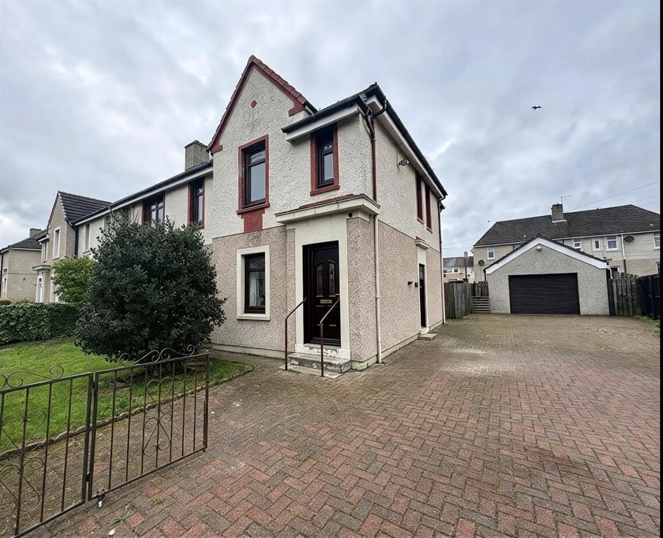 Flat Silverburn Crescent in Newarthill