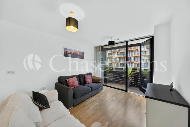 Flat Amelia Street in Greater London