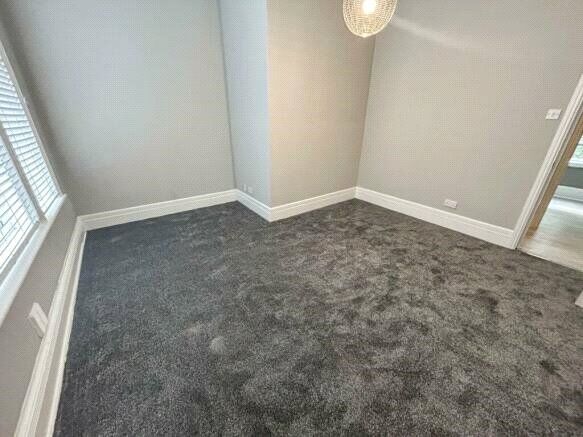 Flat Rushford Avenue in Manchester