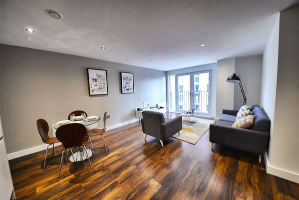 Flat Ordsall Lane in Salford