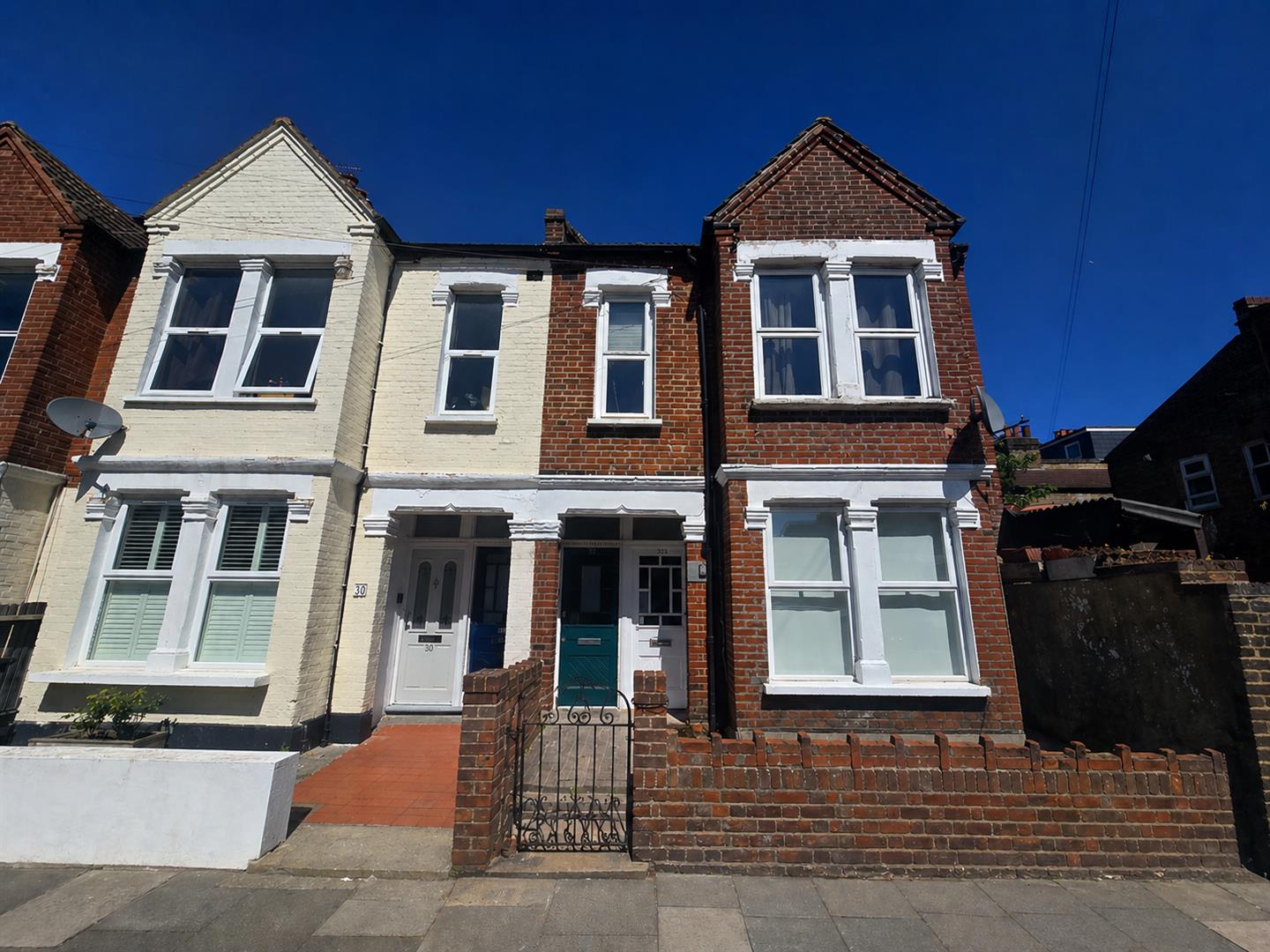 Flat Inglemere Road in Greater London