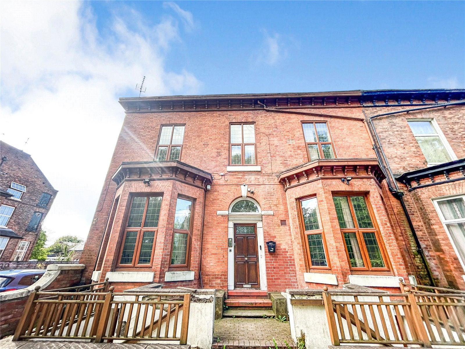 House Moss Lane East in Manchester