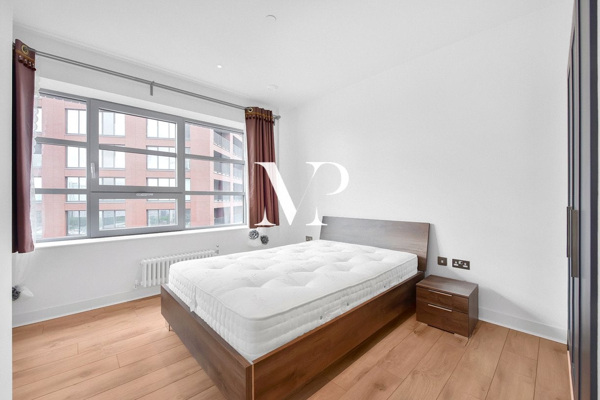 Flat Hope Street in Greater London