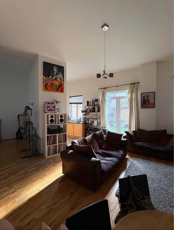 Room Bridport Place in Greater London