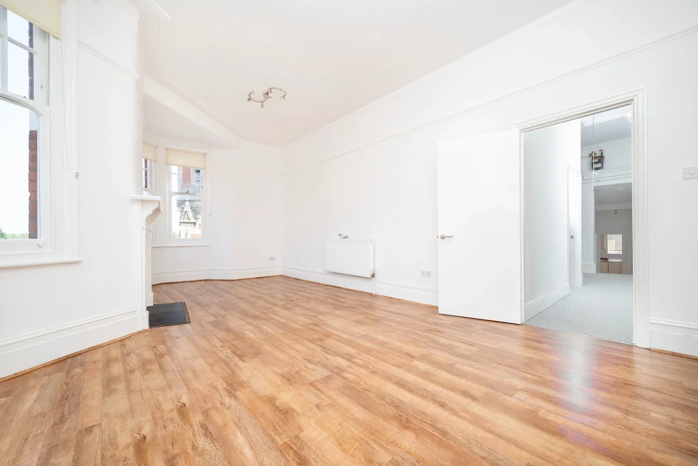 Flat Muswell Hill Broadway in Greater London