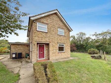 House Upton End Road in Shillington