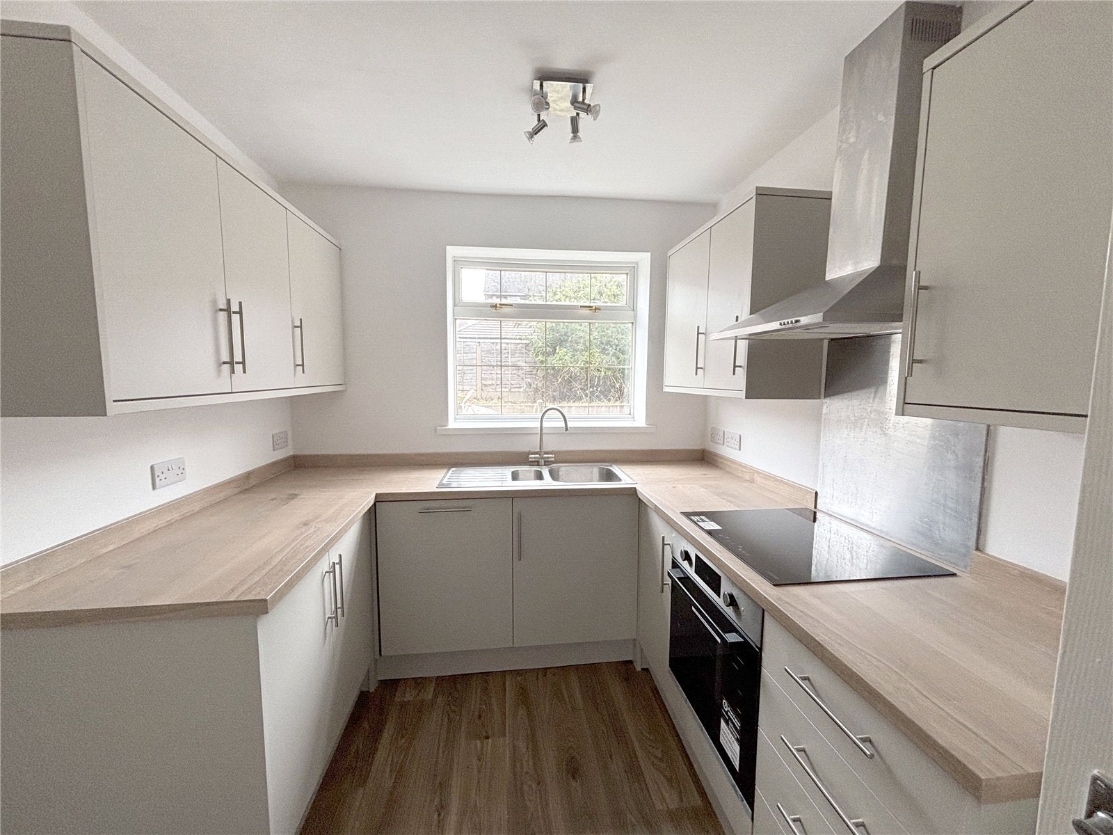 House Leamington Close in Cannock Chase
