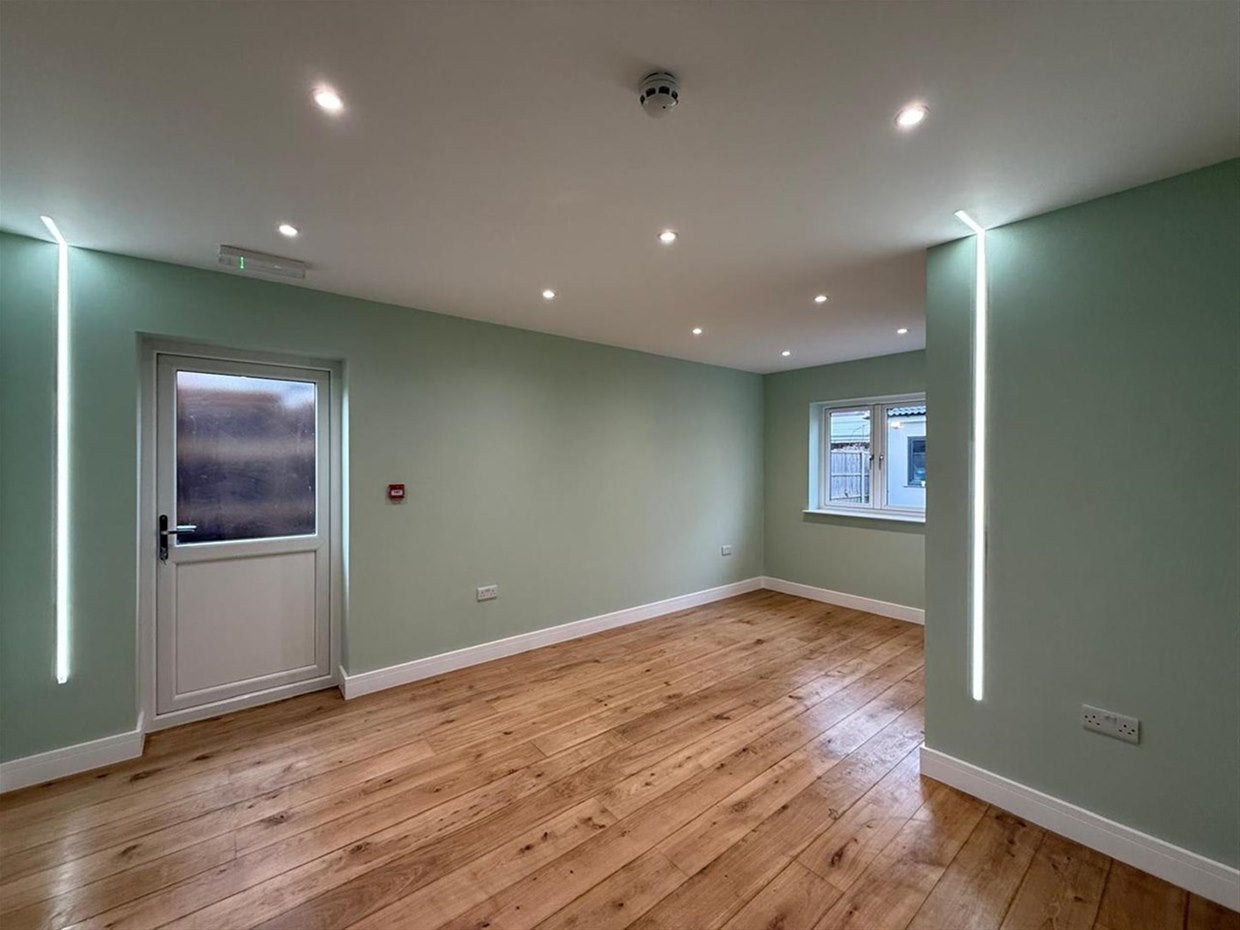 Room The Frithe in Slough