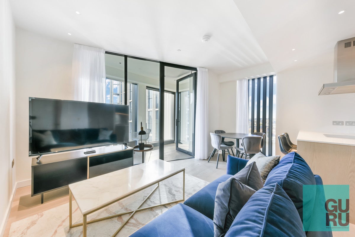 Flat Pascal Square in Greater London