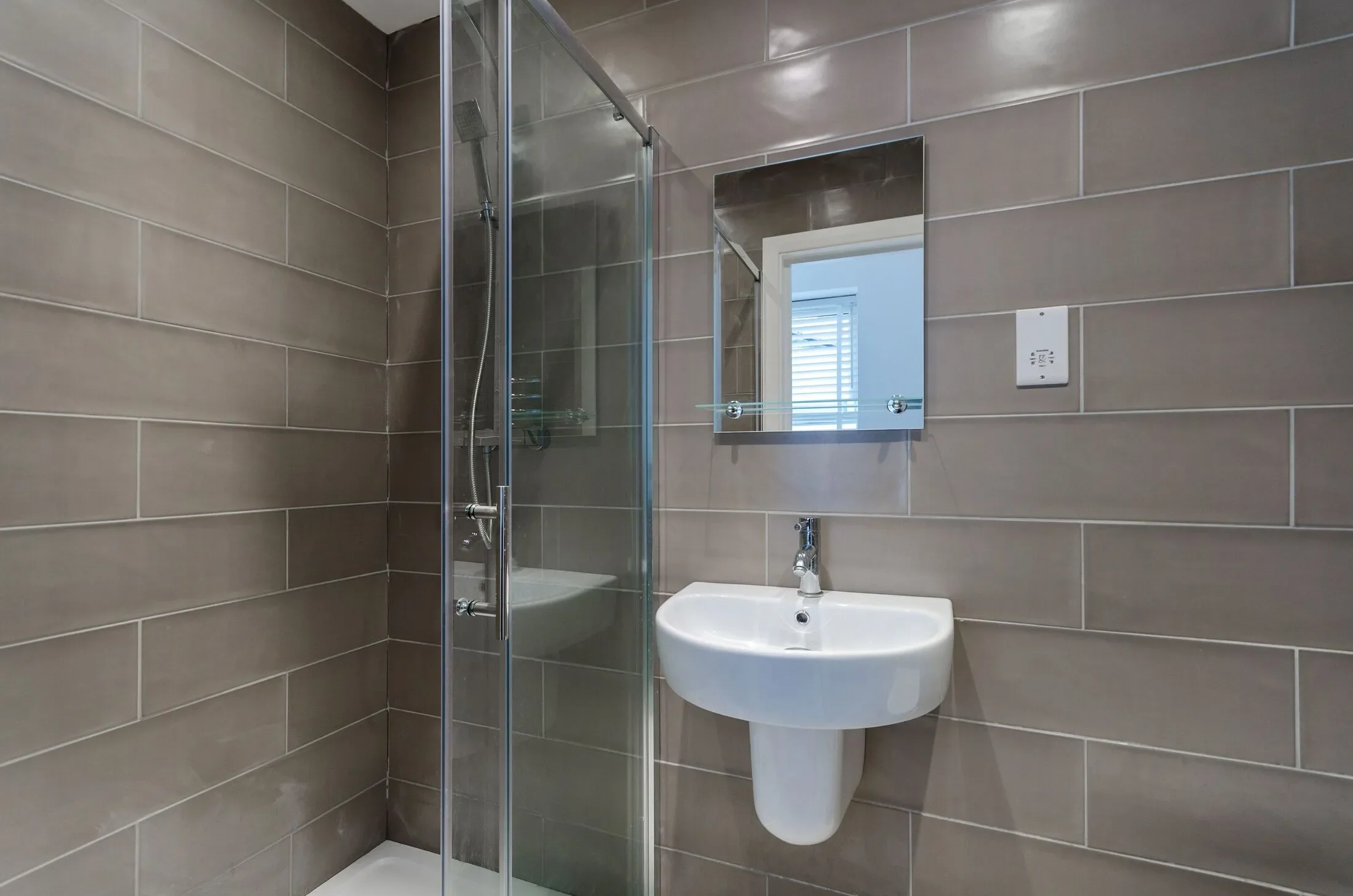 Flat Apsley Road in Greater London