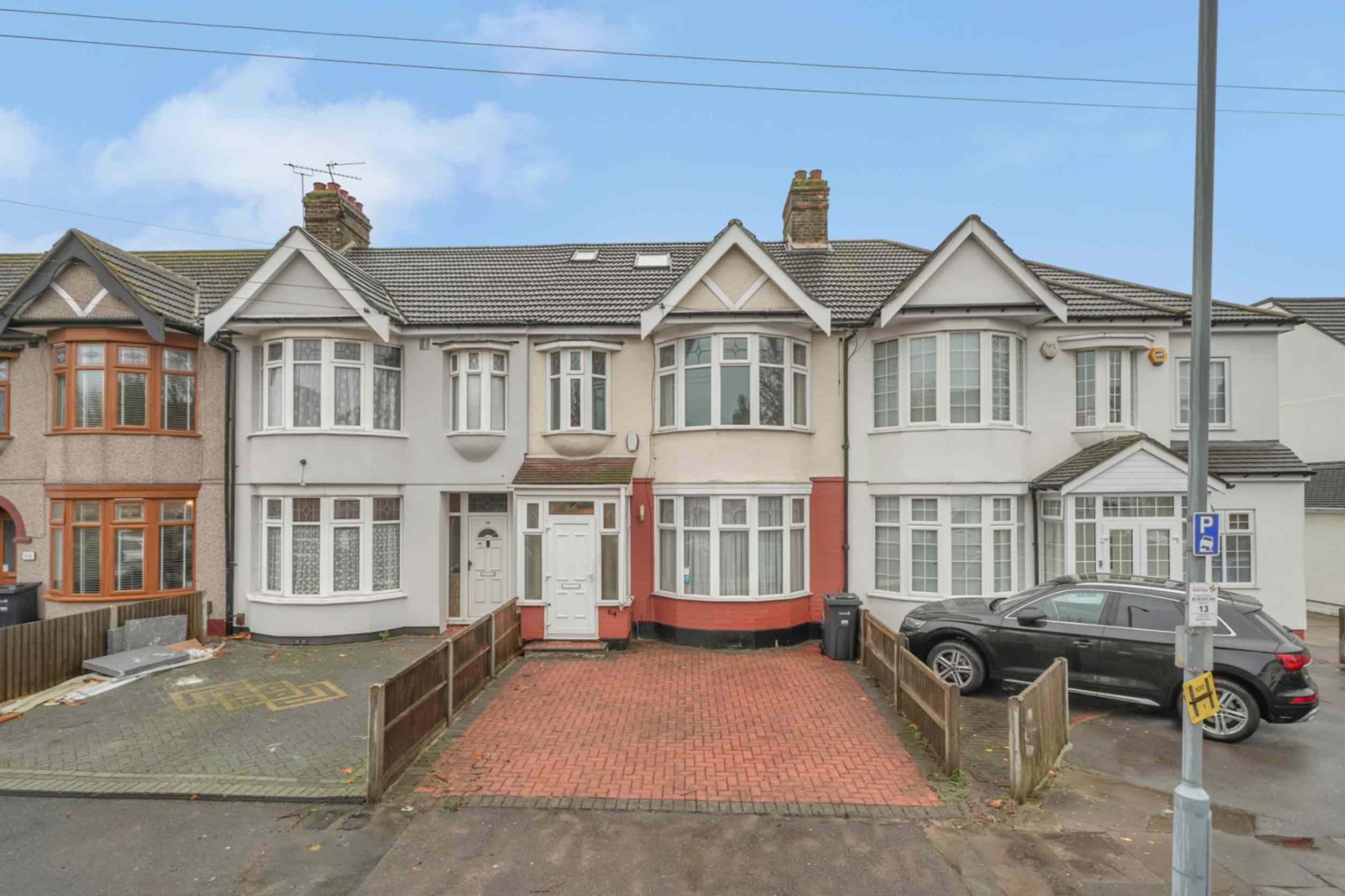 House Bawdsey Avenue in Greater London