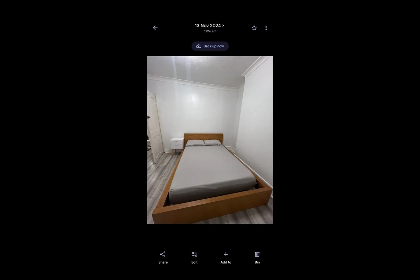 Room New Road in Greater London