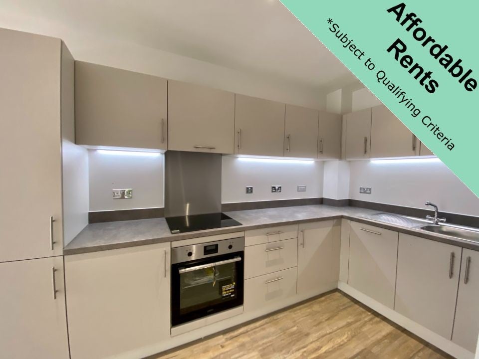 Flat Emerald Avenue in Hart