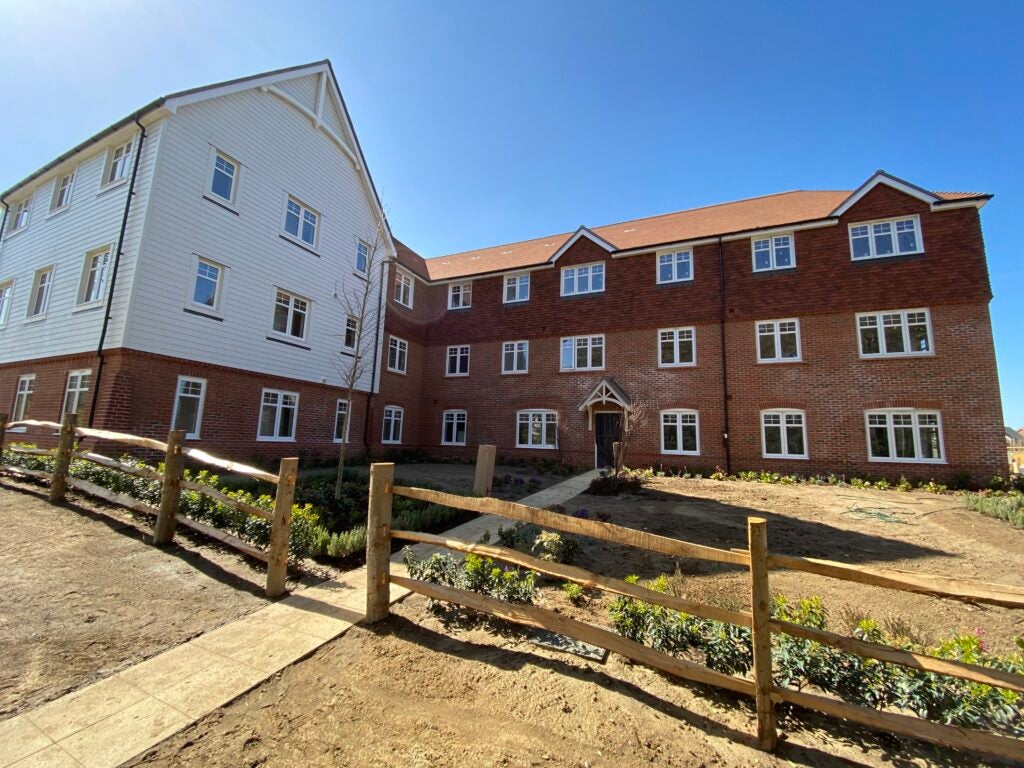 Flat Emerald Avenue in Hart
