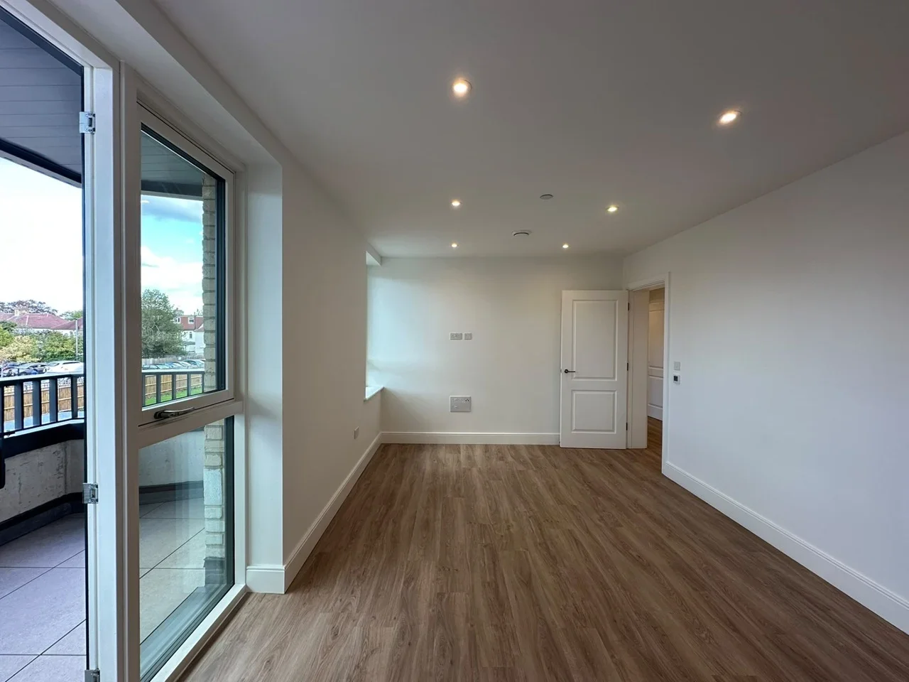 Flat Heath Road in Greater London