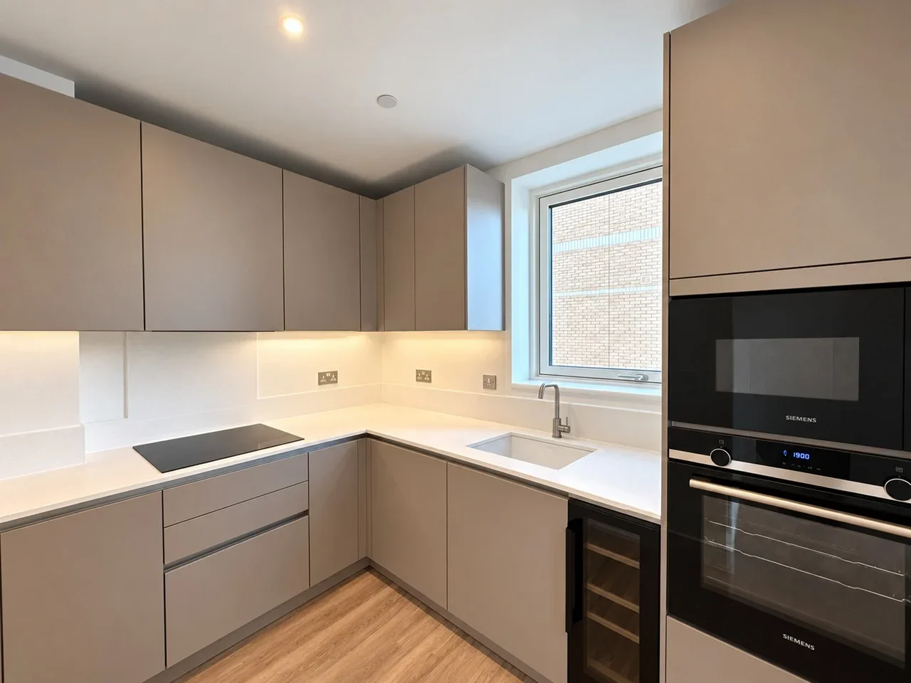 Flat Heath Road in Greater London