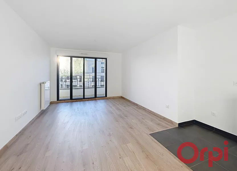 Flat Rue Serpis in Clamart