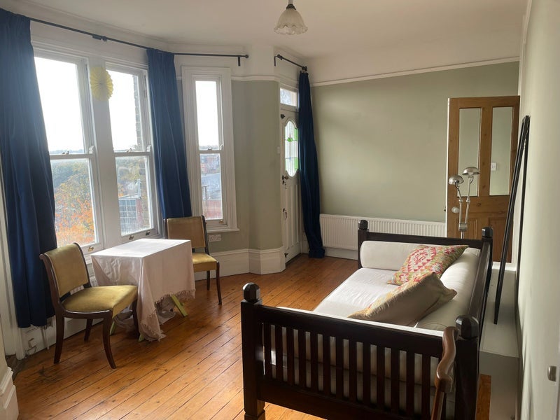 Room Muswell Hill Broadway in Greater London