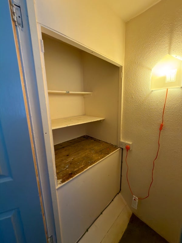 Room Gaskell Avenue in South Tyneside