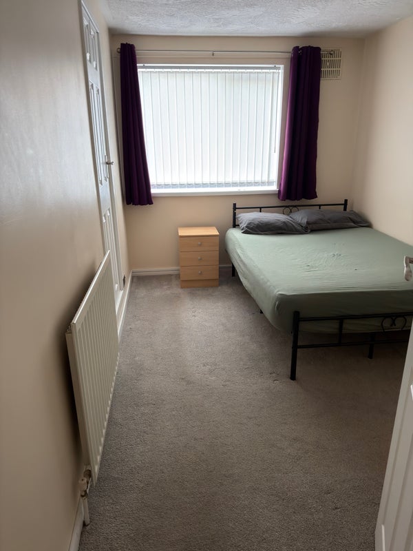 Room Gaskell Avenue in South Tyneside
