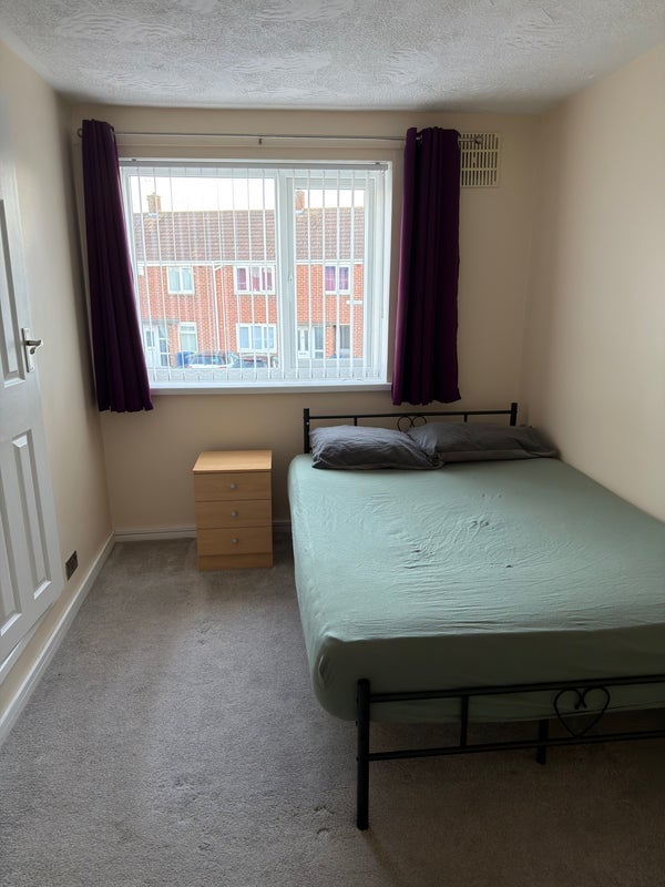 Room Gaskell Avenue in South Tyneside