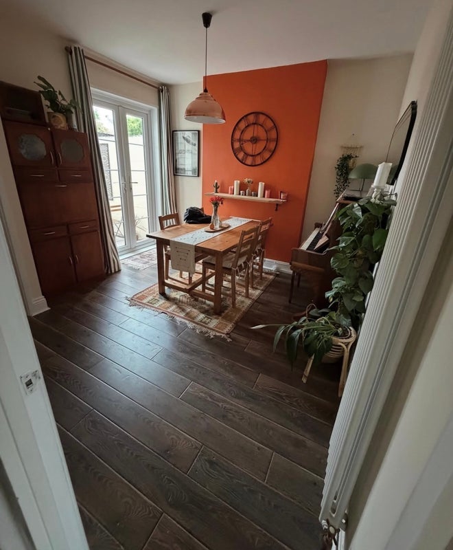Room Fox Lane in Cardiff
