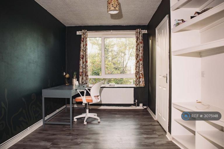 Flat Oborne Close in Greater London