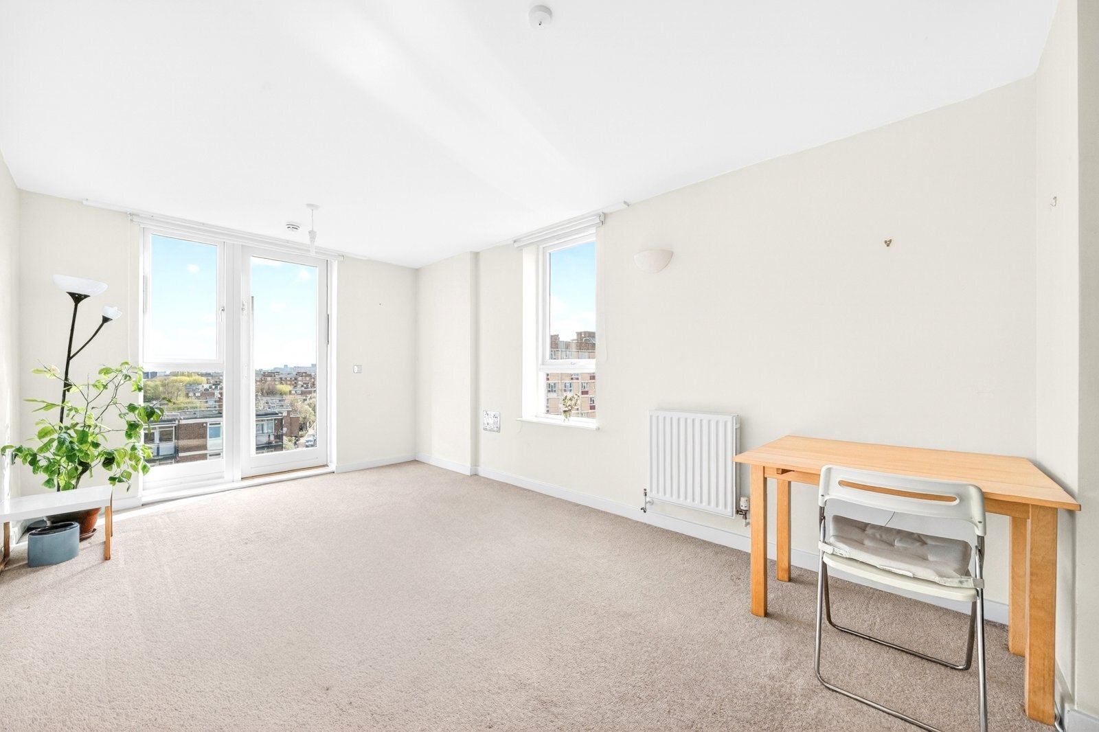 Flat Wenlock Street in Greater London