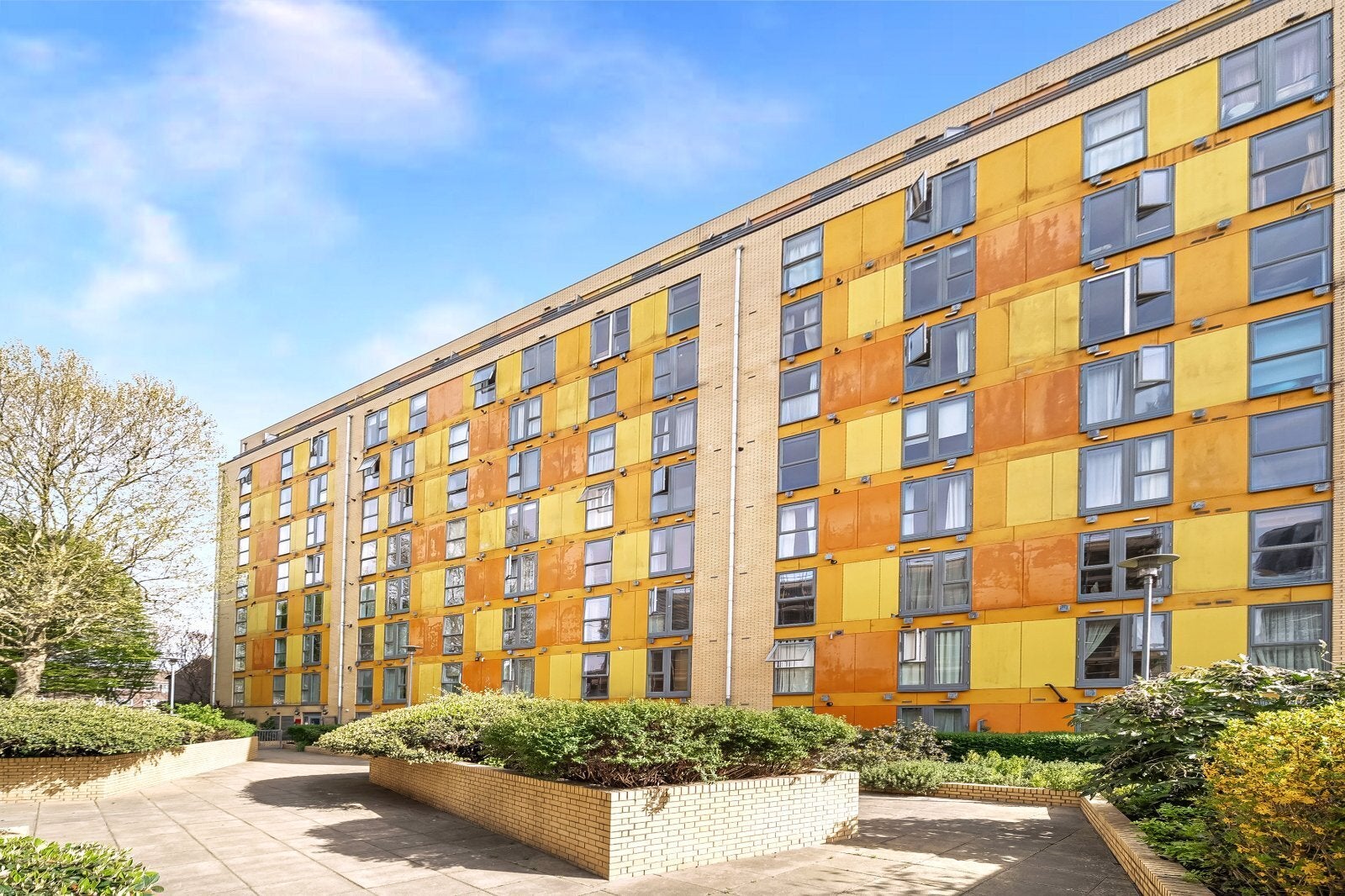 Flat Wenlock Street in Greater London
