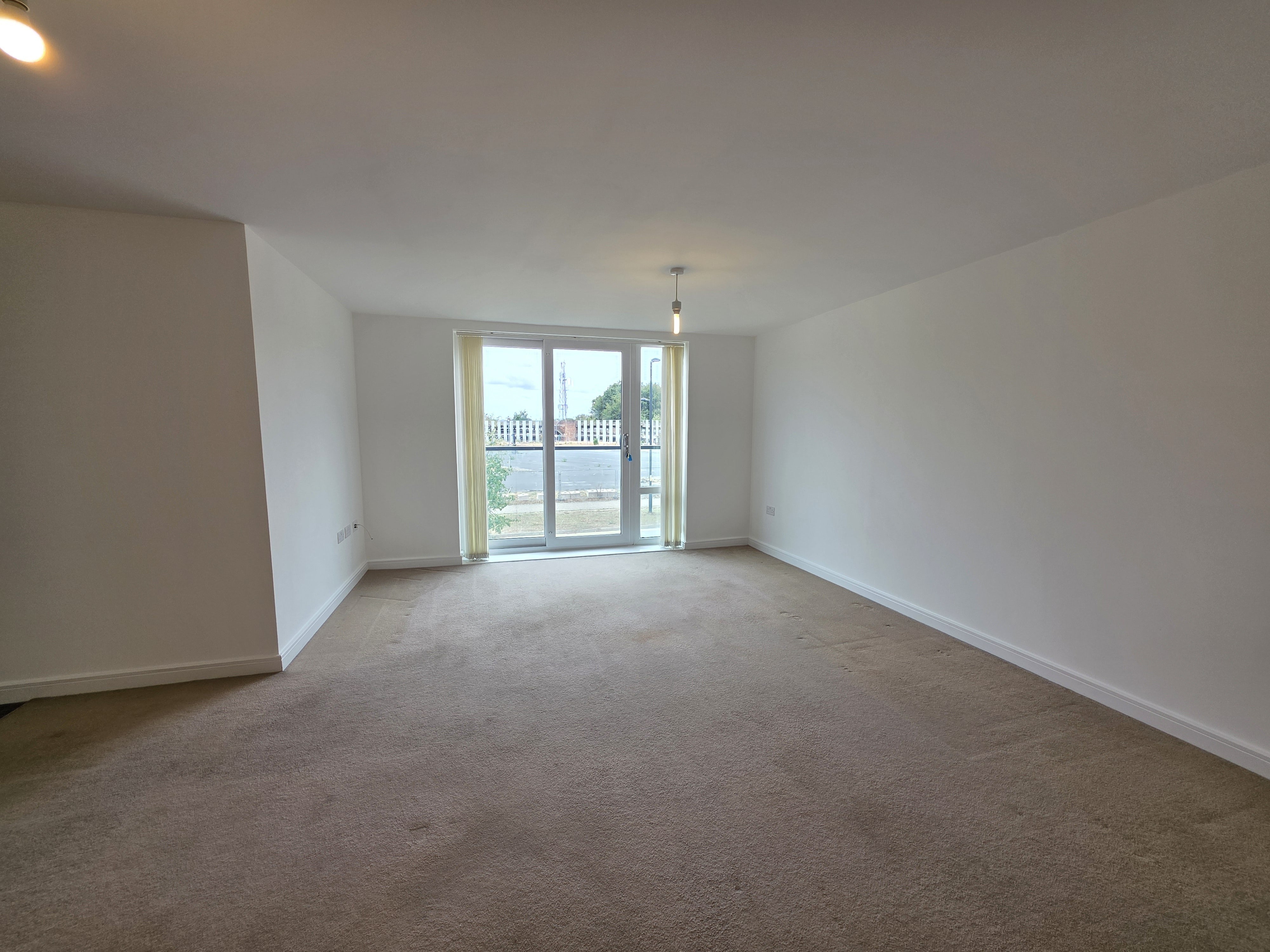 Flat Allen Close in Swindon