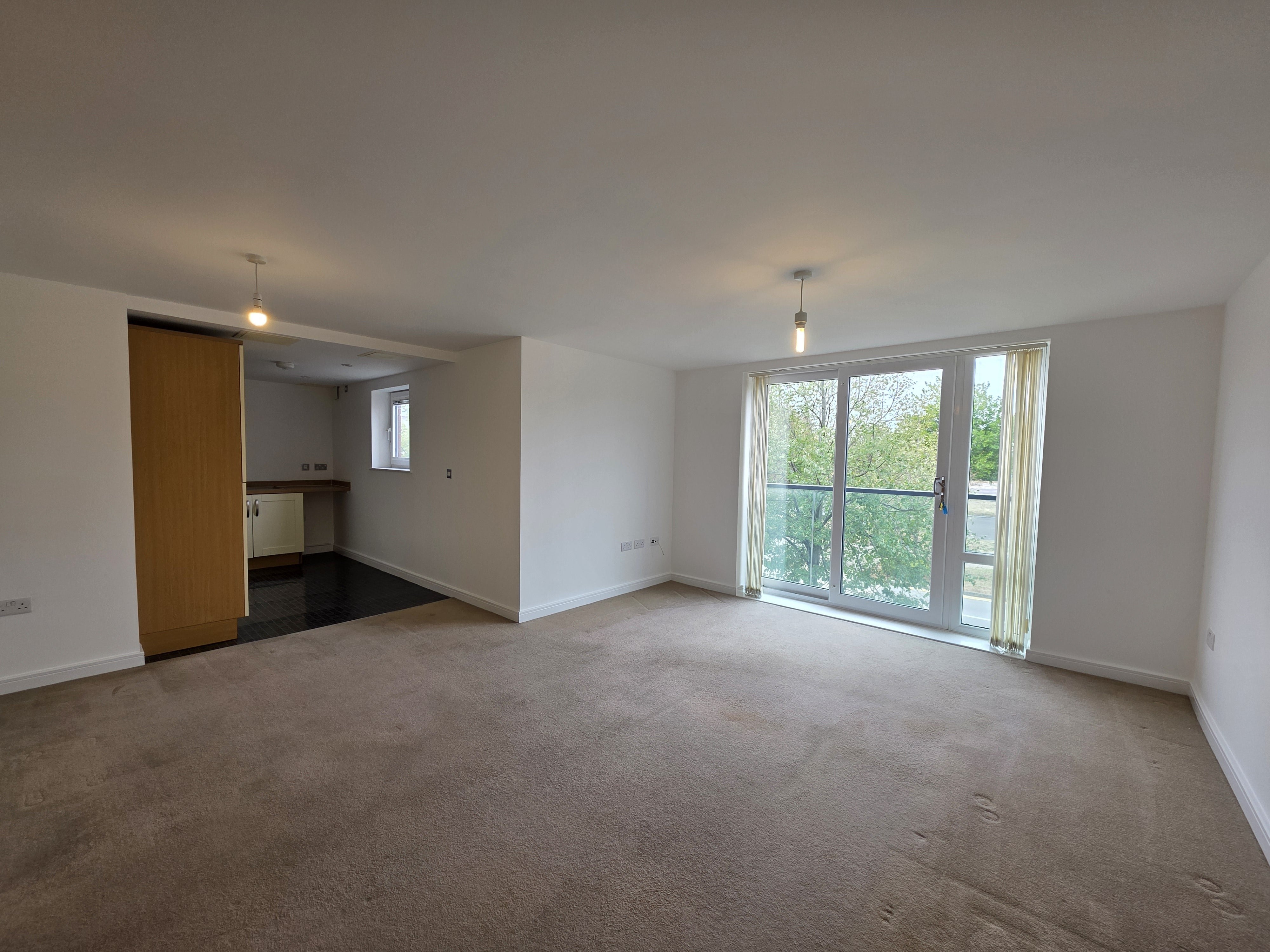 Flat Allen Close in Swindon