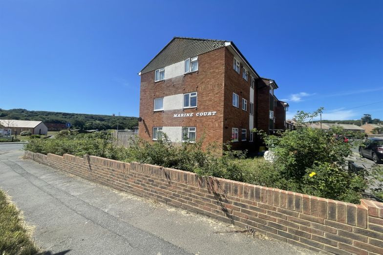 Flat Marine Parade in Eastbourne