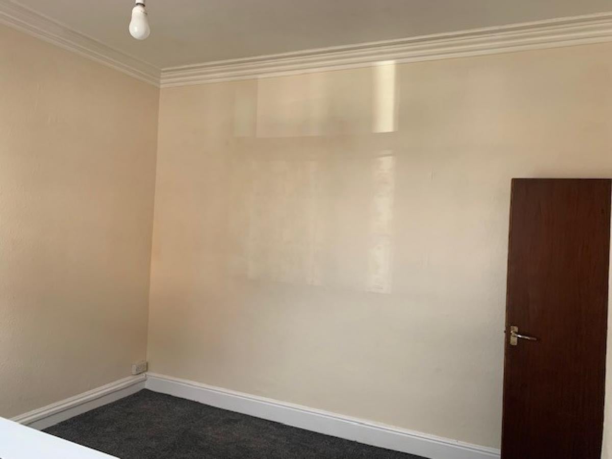 Flat Crompton Street in Derby